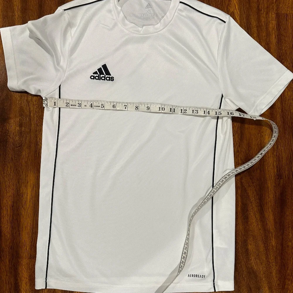 Adidas Aeroready Performance Shirt - Size XS.‎